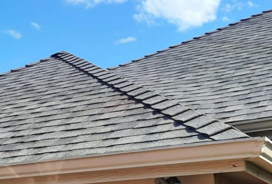 Roofers Rockwall uses rubberized 40 year shingles for roof replacement in Rockwall Texas
